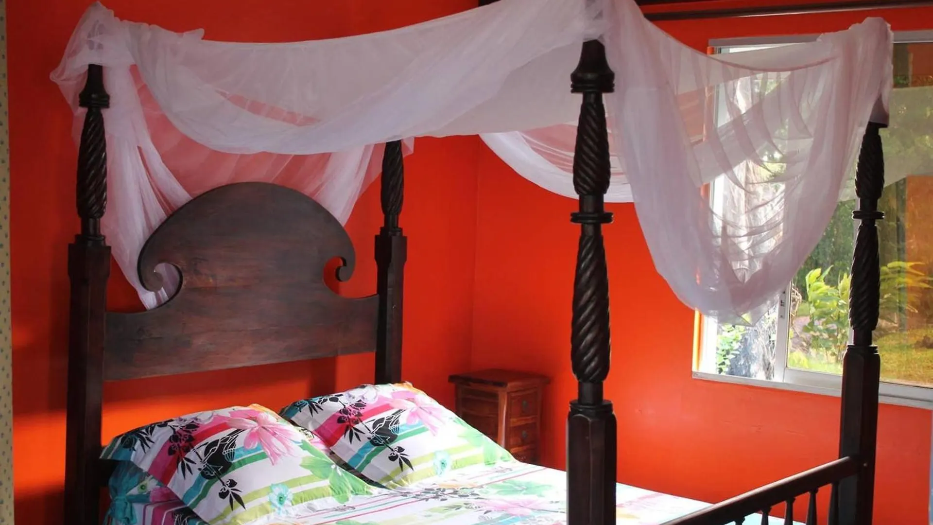 Bungalow Charmant Avec Vue Sur La Mer A Sainte Rose Holiday home Sainte-Rose